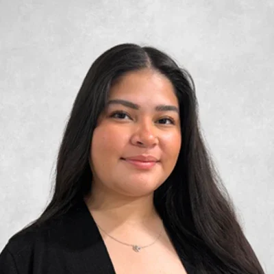 Chiropractic Tigard OR Dayana Alas Team A headshot photo of receptionist Dayana Alas of Rhodes Chiropractic